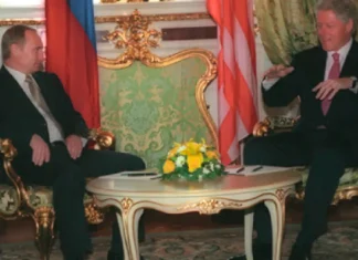 Putin sagt, er hat Bill Clinton gefragt, ob Russland der NATO beitreten kann Putin sagt, er hat Bill Clinton gefragt, ob Russland der NATO beitreten kann
